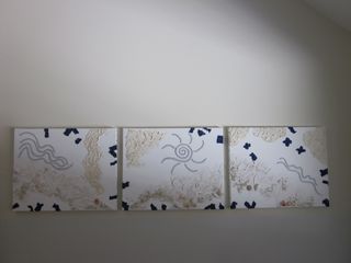 052